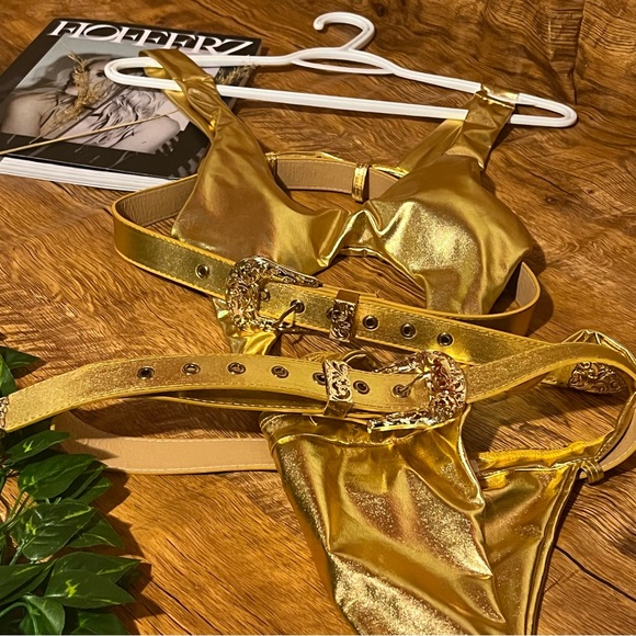 4.Double belted metallic gold one piece bikini size L - Picture 7 of 10